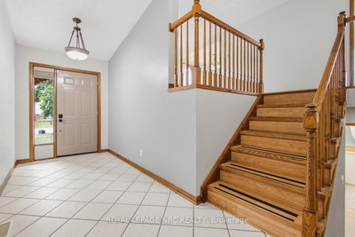 12 Harvest Oak Drive • St. Catharines, ON photo 4