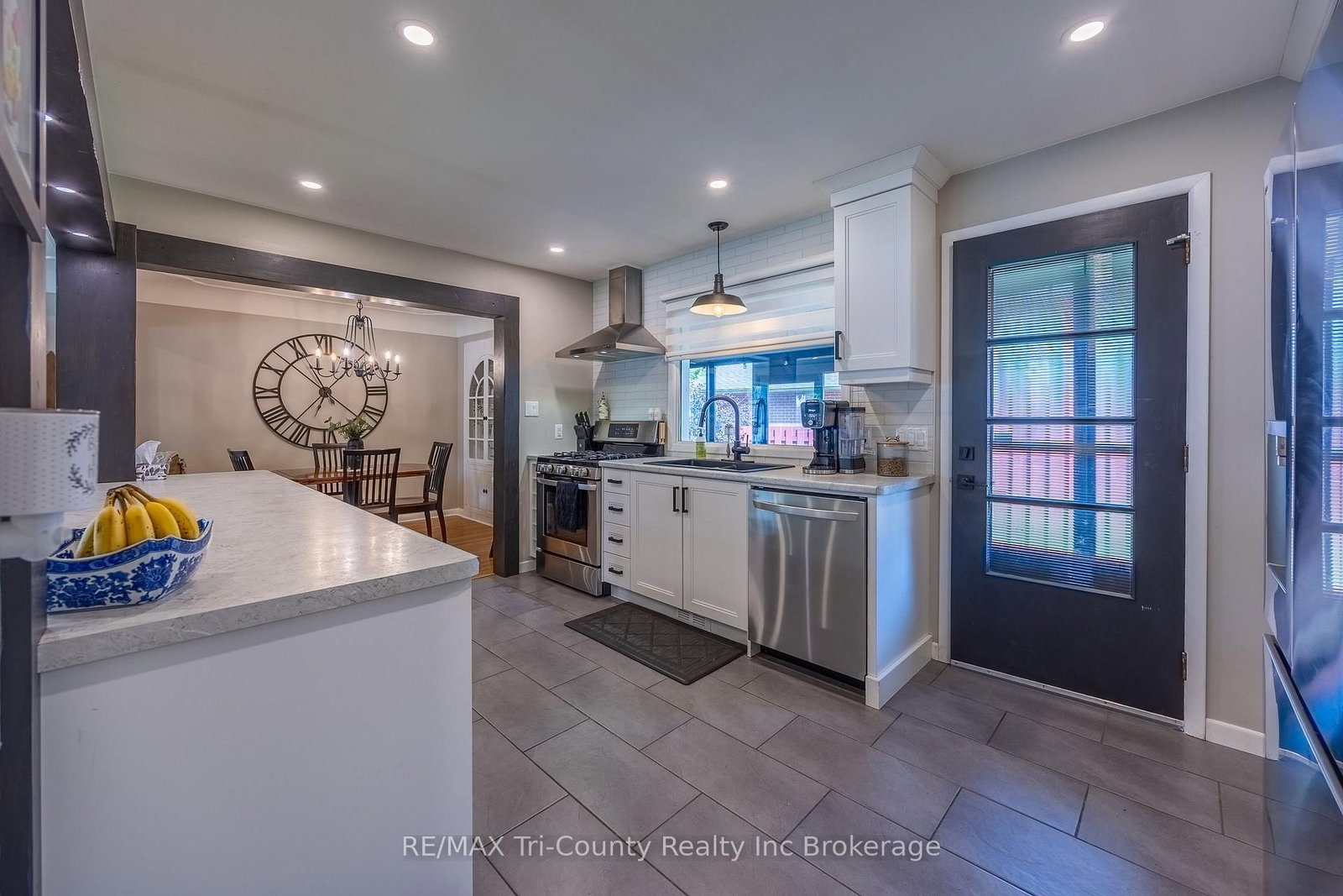 30 Fairfield Crescent • Tillsonburg, ON photo 9