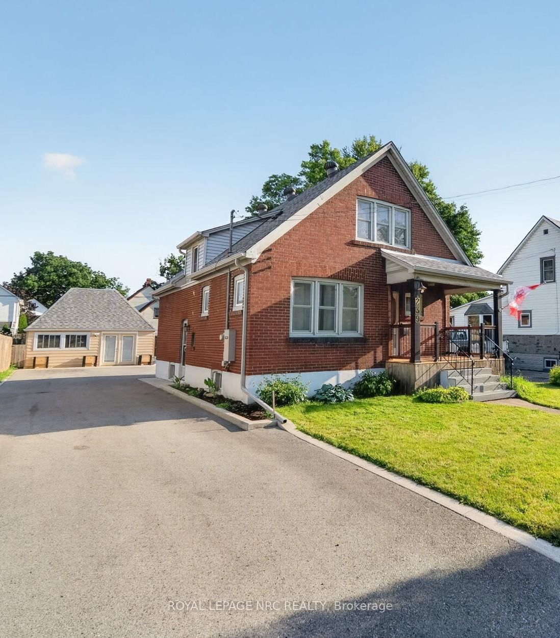 239 Phipps Street • Fort Erie, ON photo 1