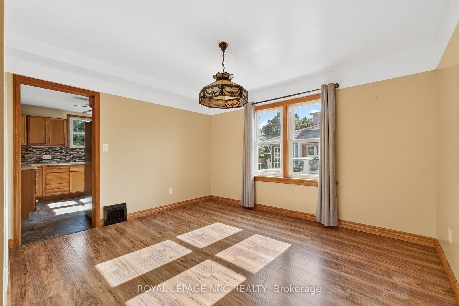 239 Phipps Street • Fort Erie, ON photo 13