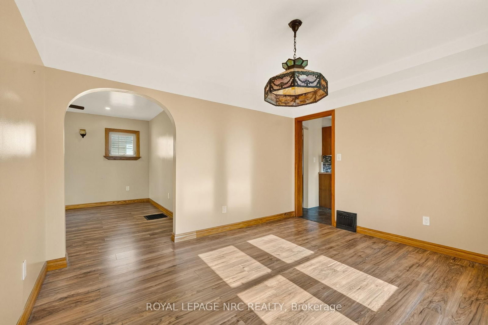 239 Phipps Street • Fort Erie, ON photo 15