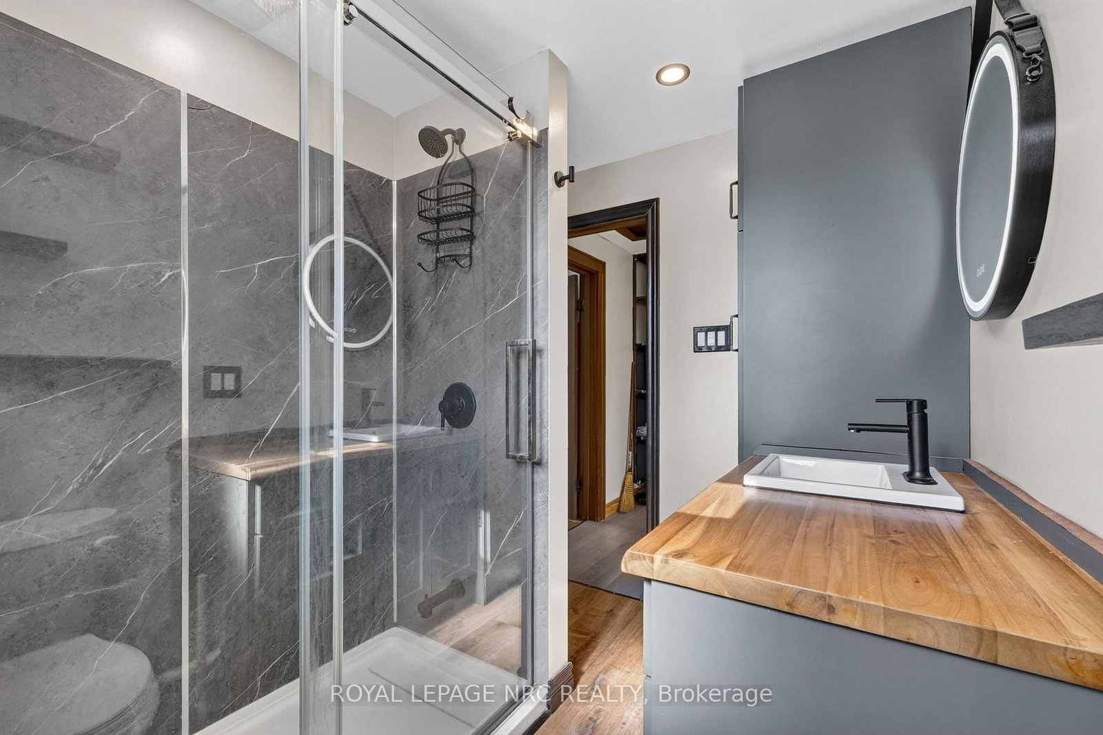 239 Phipps Street • Fort Erie, ON photo 25