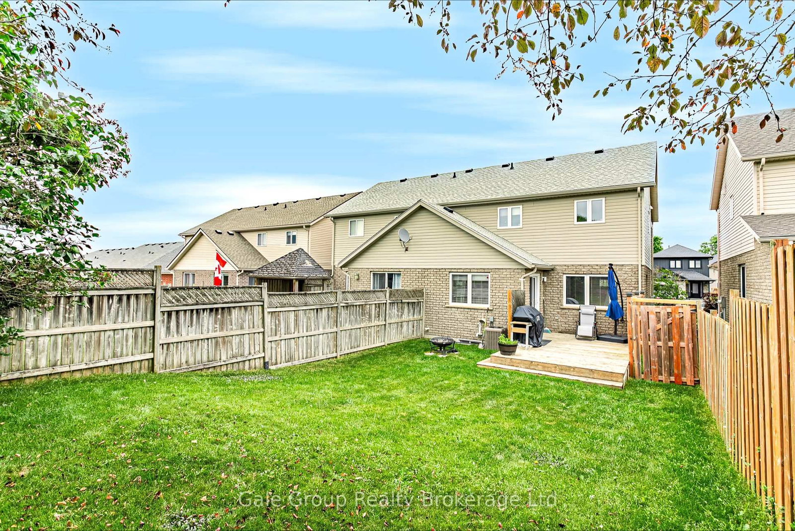 719 Southwood Way • Woodstock, ON photo 23