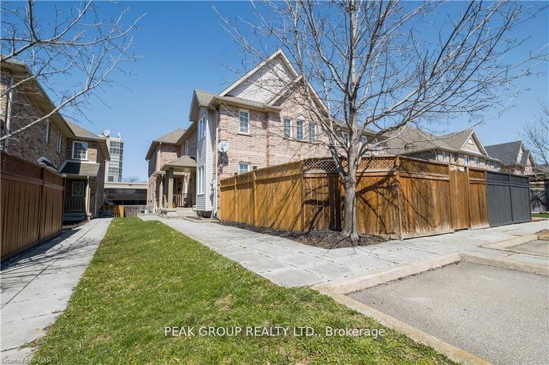 home for lease on 9 FLYNN Court
