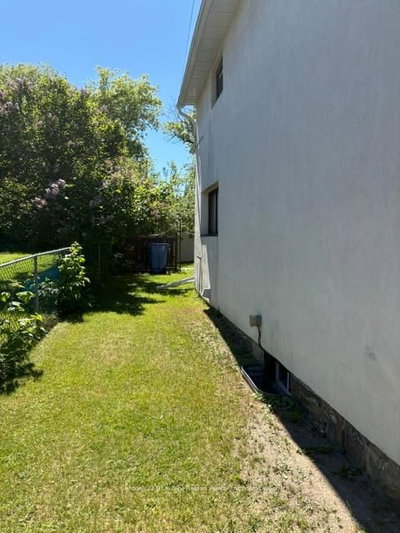 425 E Worthington Street • North Bay, ON photo 4