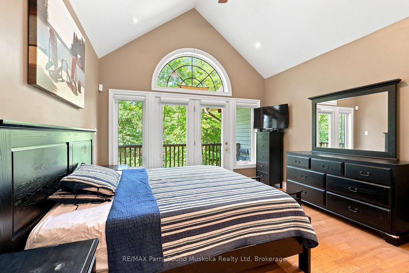 9 Desmasdons Road • The Archipelago, ON photo 13