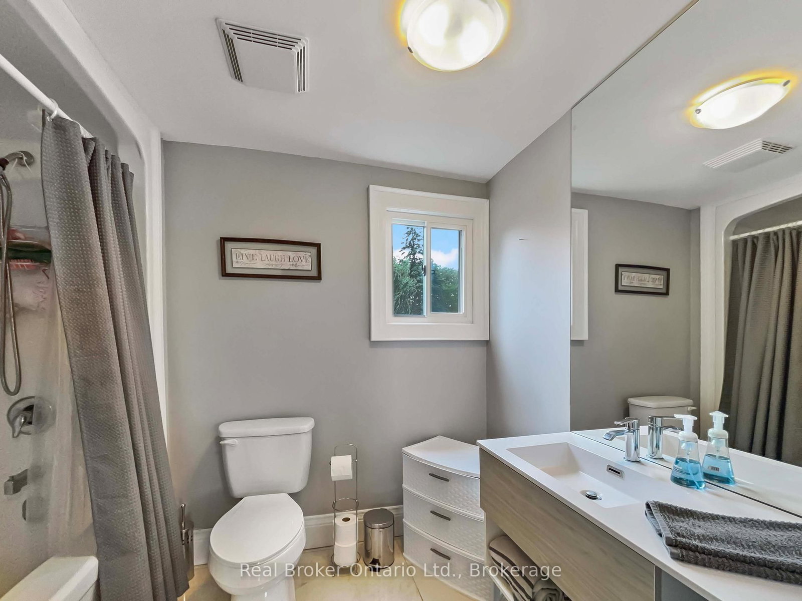 138 Cockshutt Road • Brantford, ON photo 17