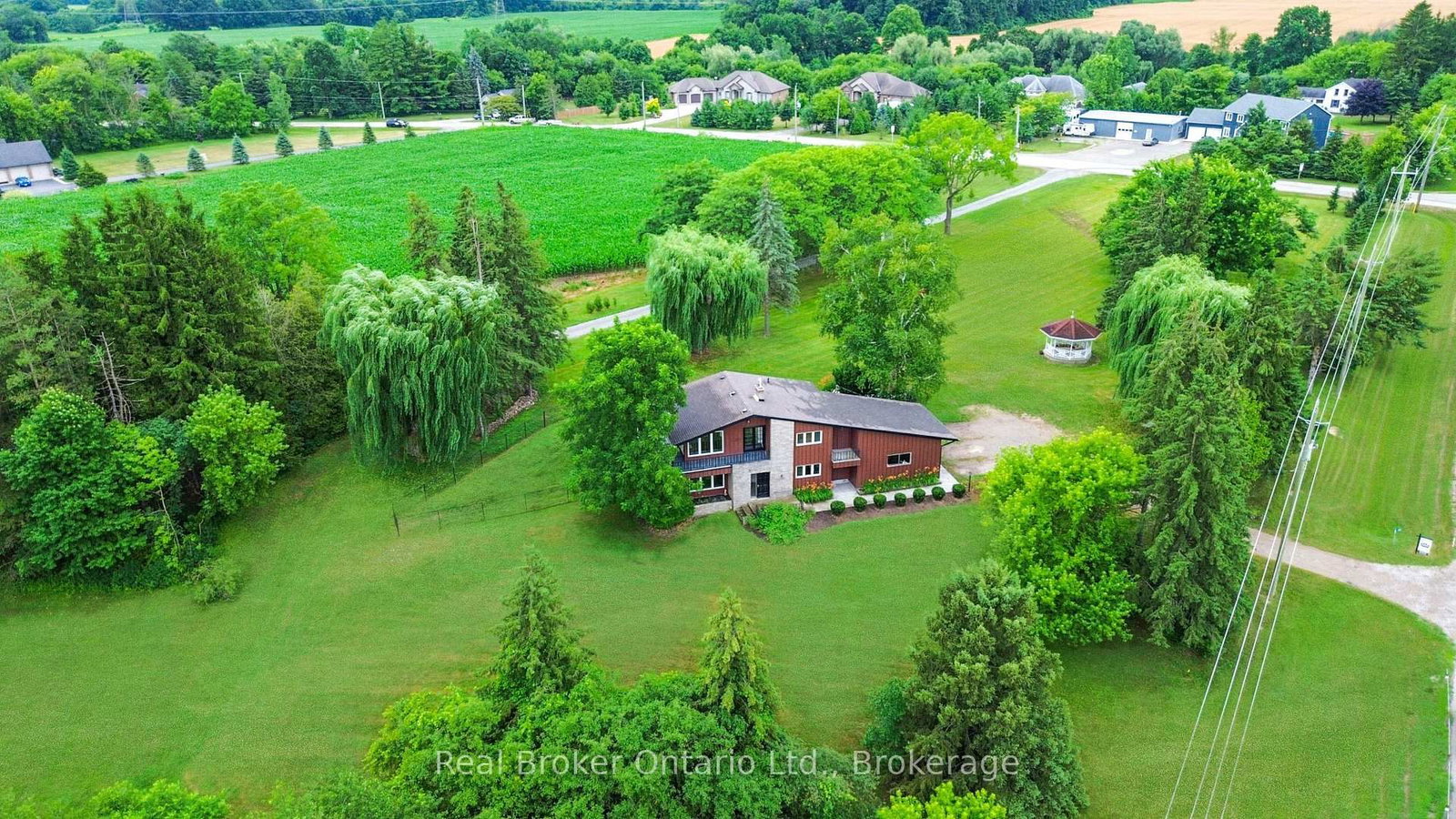 138 Cockshutt Road • Brantford, ON photo 40