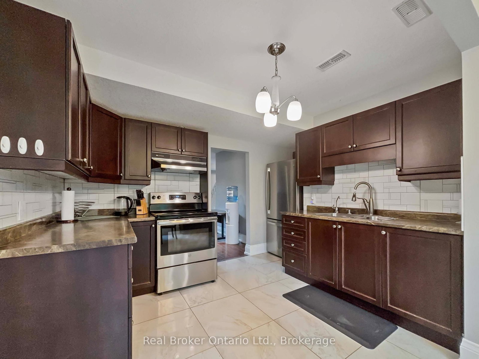138 Cockshutt Road • Brantford, ON photo 6