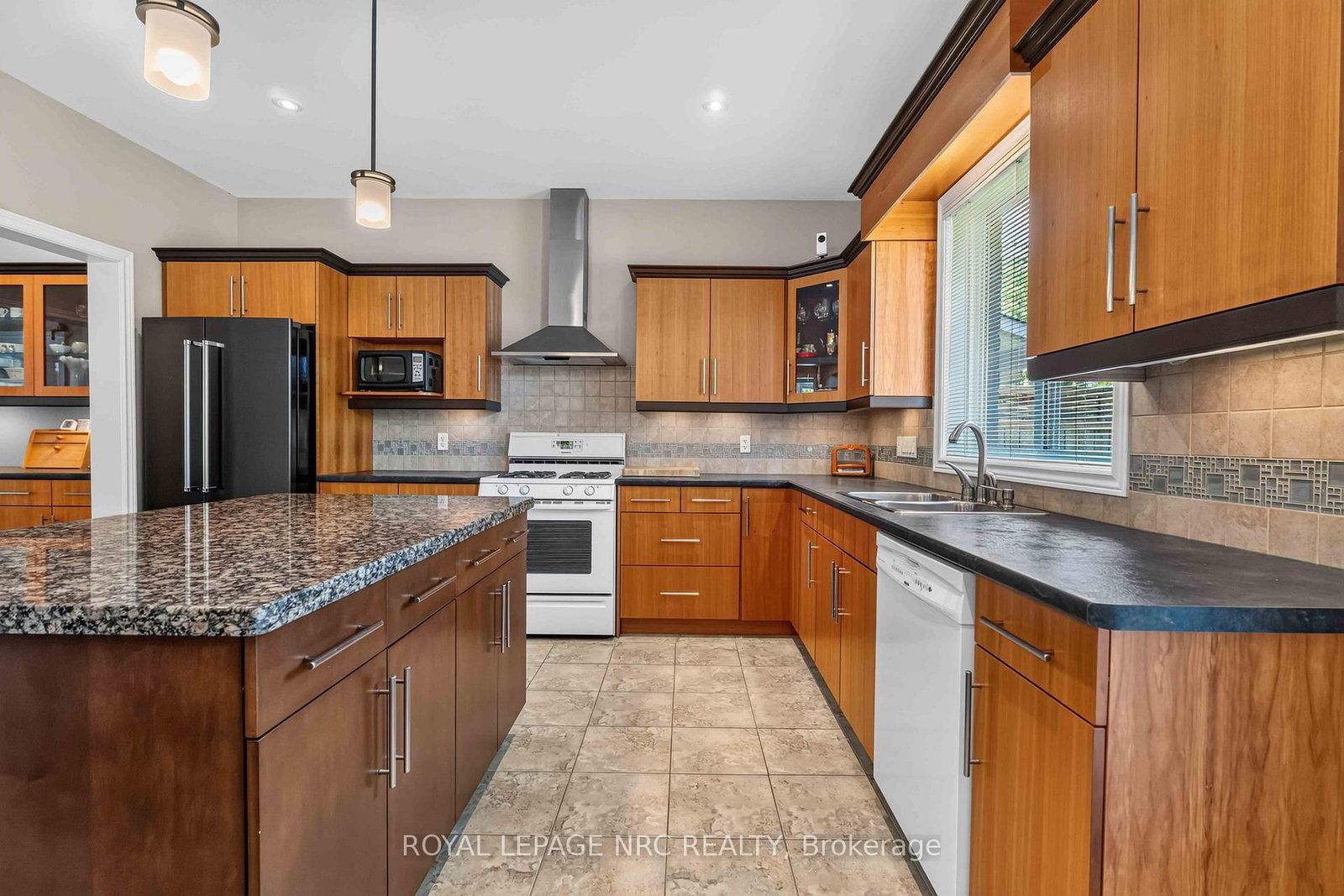 378 Pelham Road • St. Catharines, ON photo 17