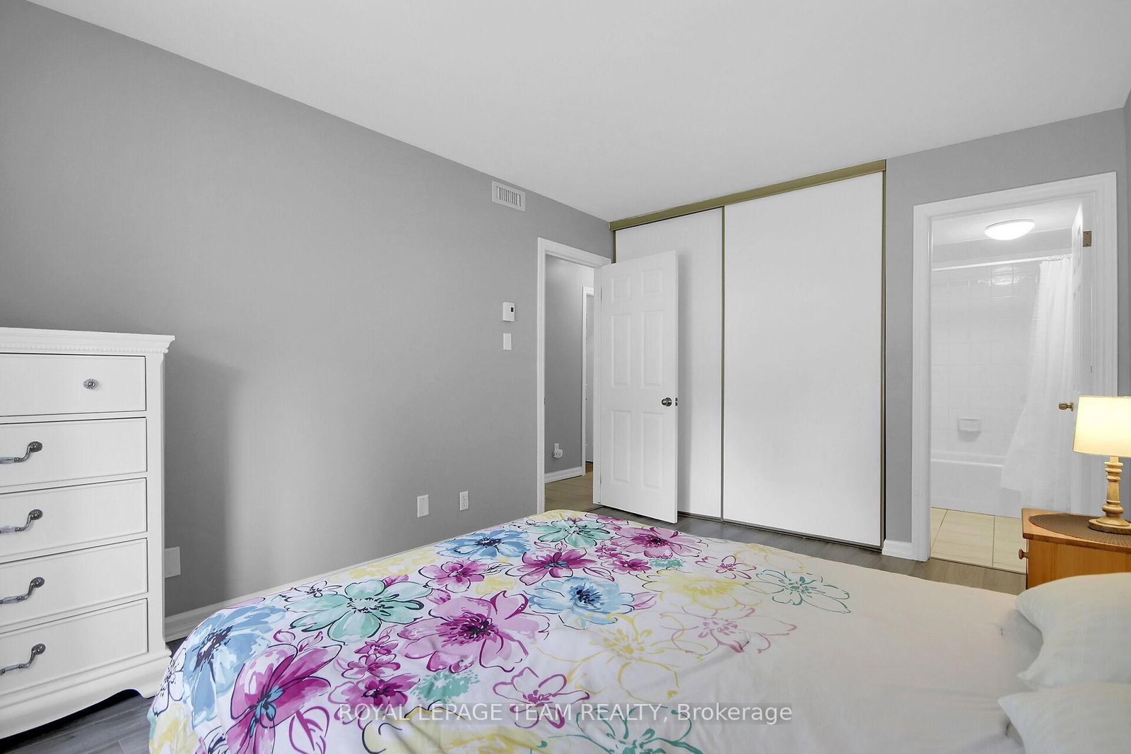 10 Stonehill Court • #B • Kanata, ON photo 21