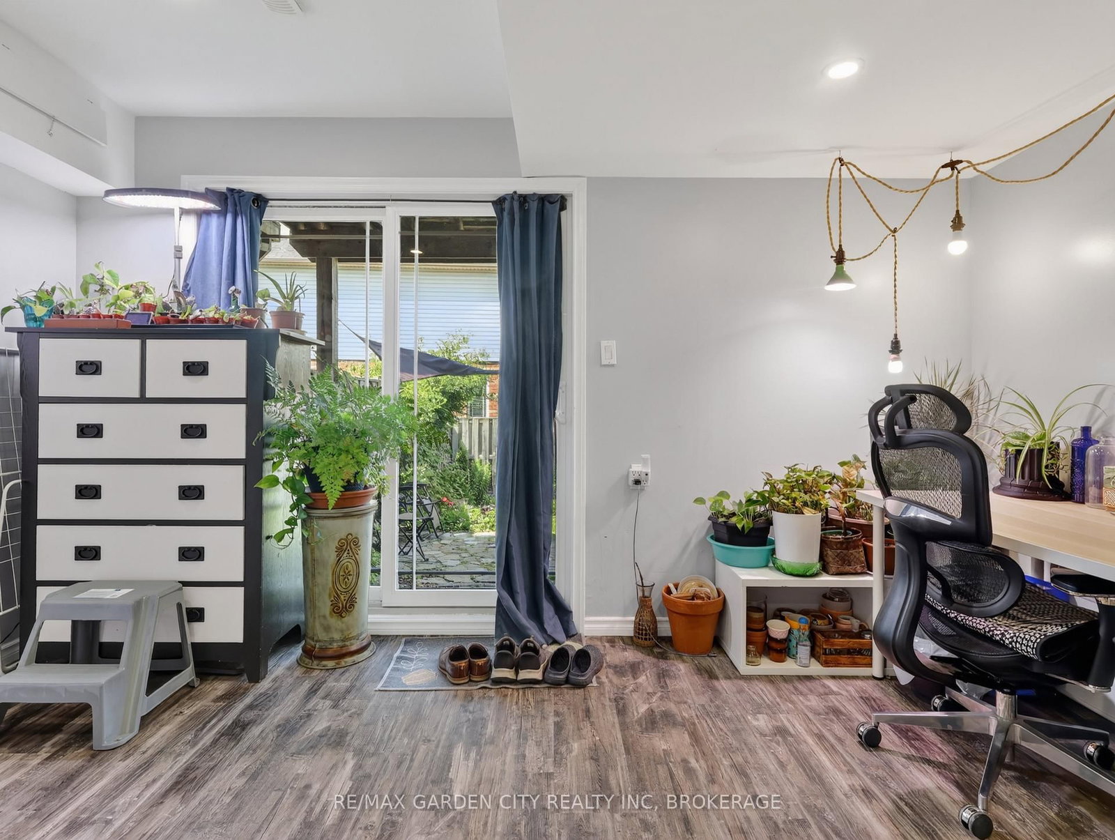 91 Willow Lane • Grimsby, ON photo 24