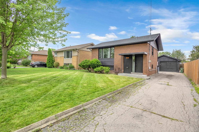 253 Fernwood Crescent