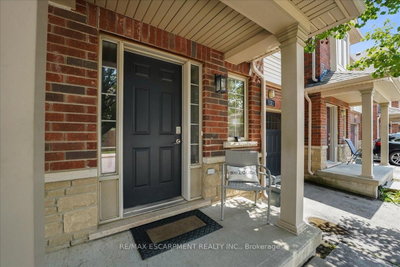 Unit 3 — 222 Fall Fair Way — photo 2