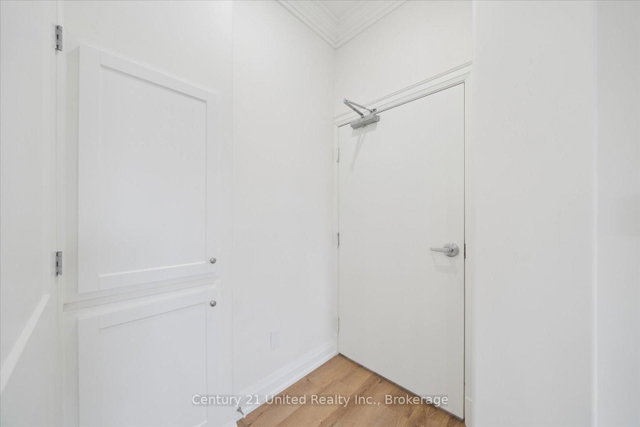 201 - 1027 Willcox Street
