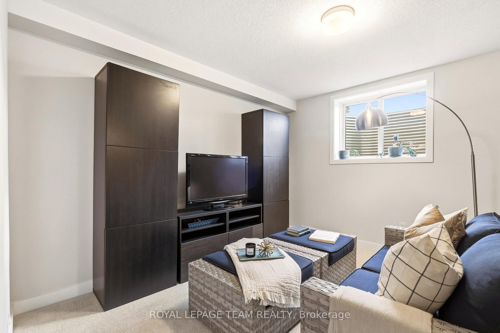 184 Robert Perry Street • North Grenville, ON photo 31