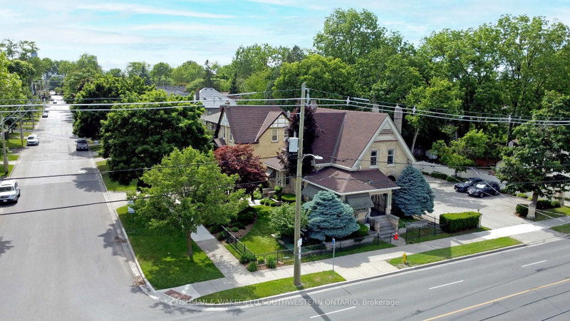 602 Dufferin Avenue, London East