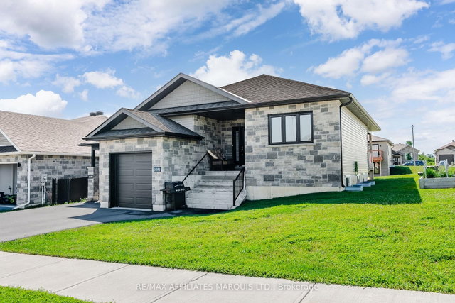 2459 Watson Crescent