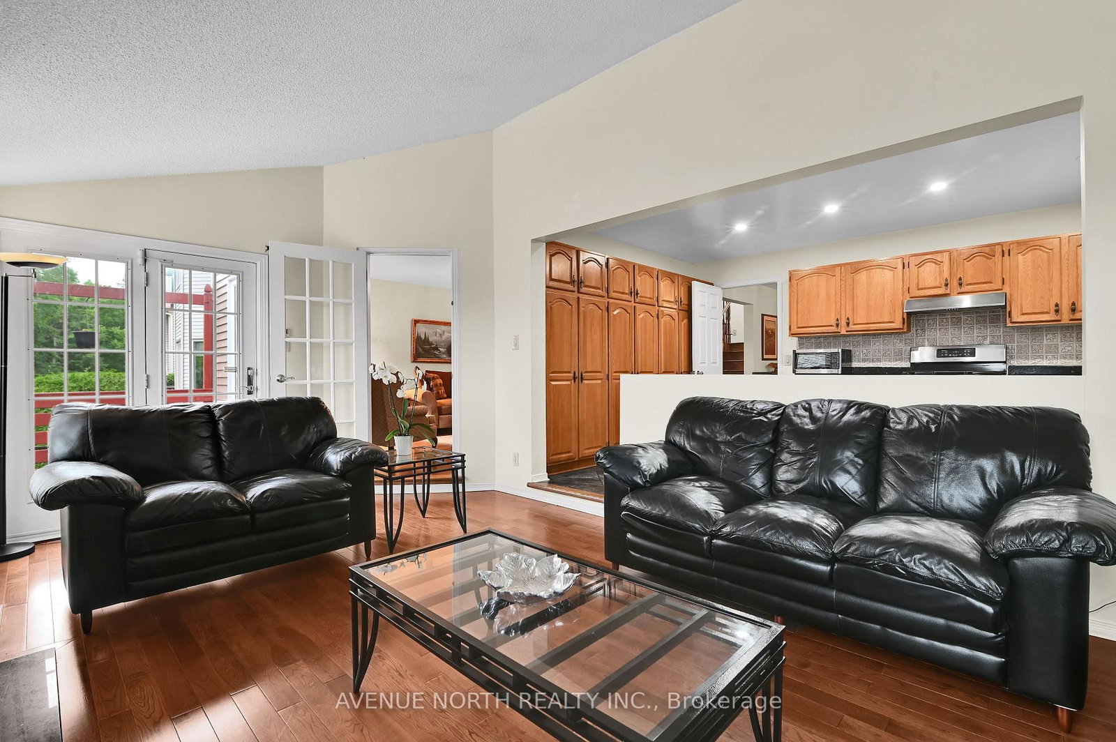48 Hackett Street • Ottawa, ON photo 11