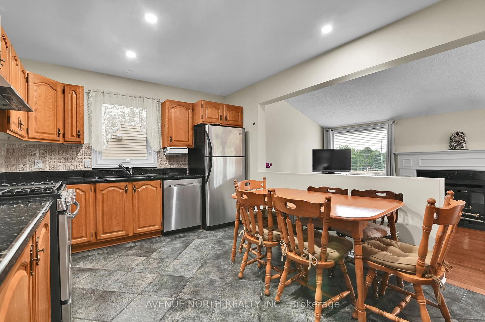 48 Hackett Street • Ottawa, ON photo 14