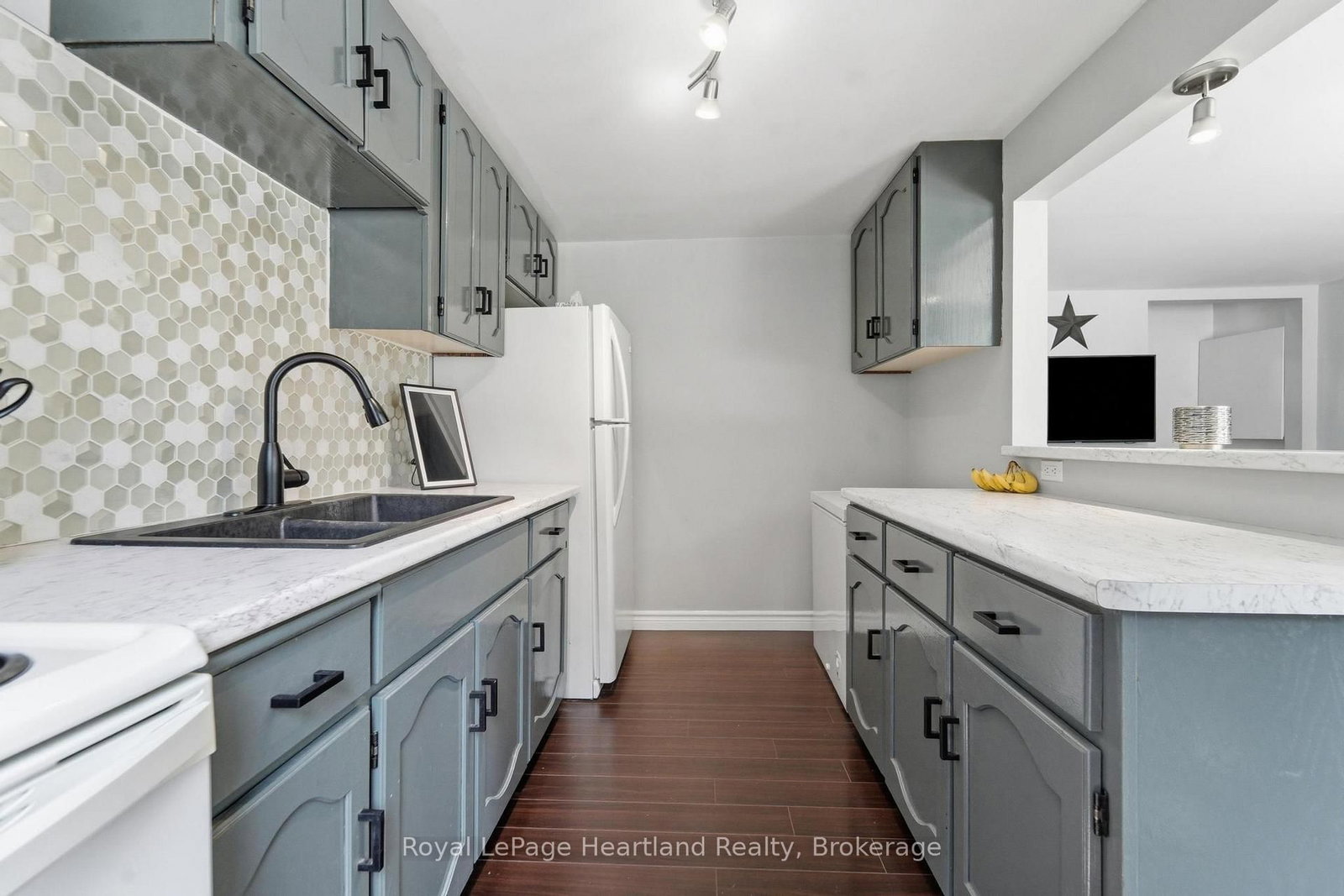 20 William Street S • Central Huron, ON photo 10