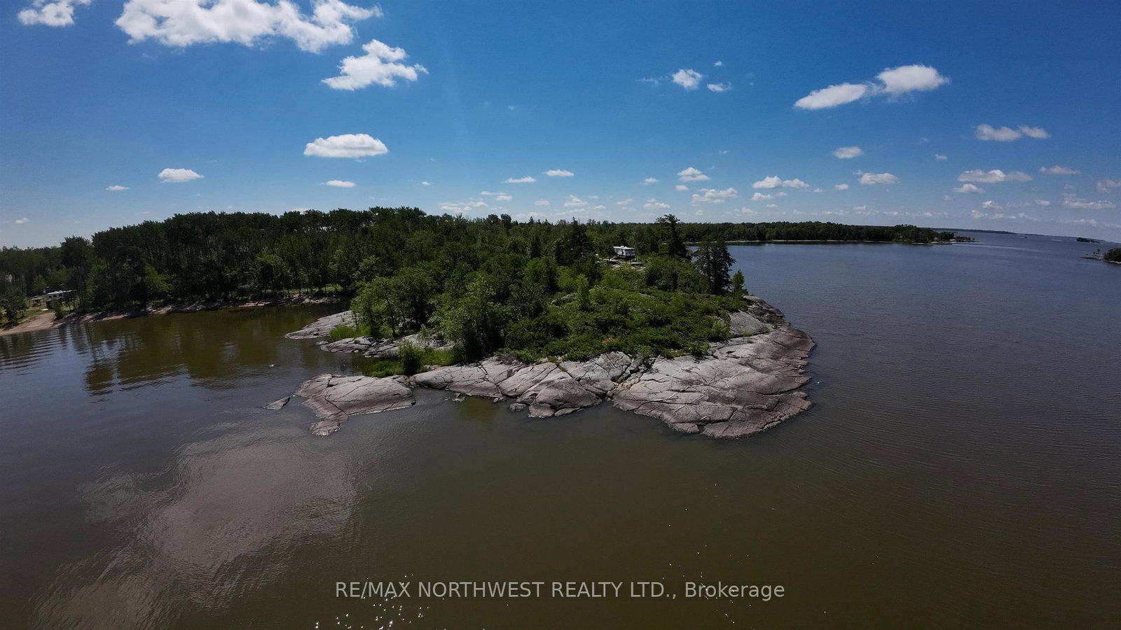 61 PENTNEY LANE • Lake of the Woods, ON photo 11