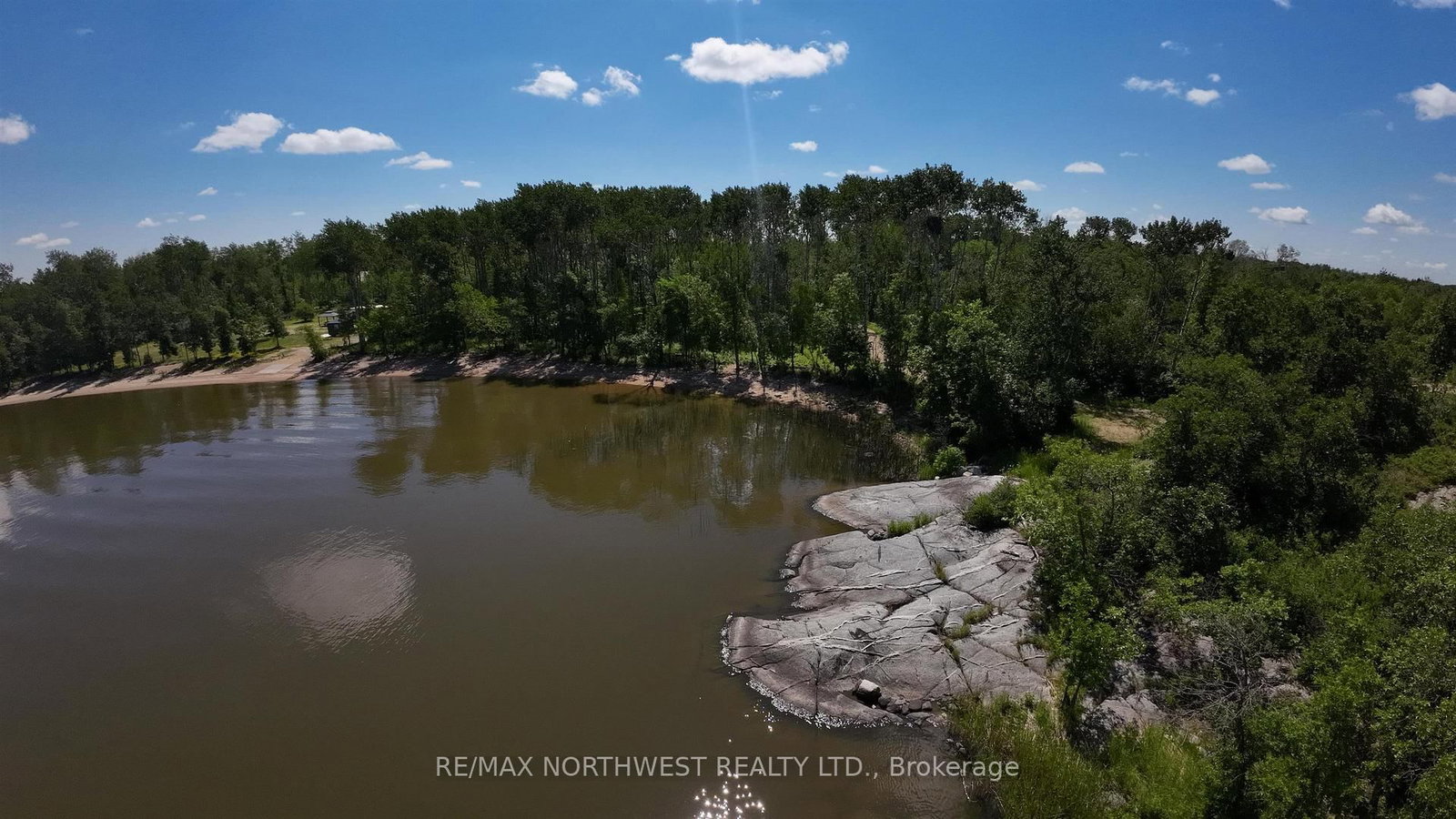 61 PENTNEY LANE • Lake of the Woods, ON photo 4