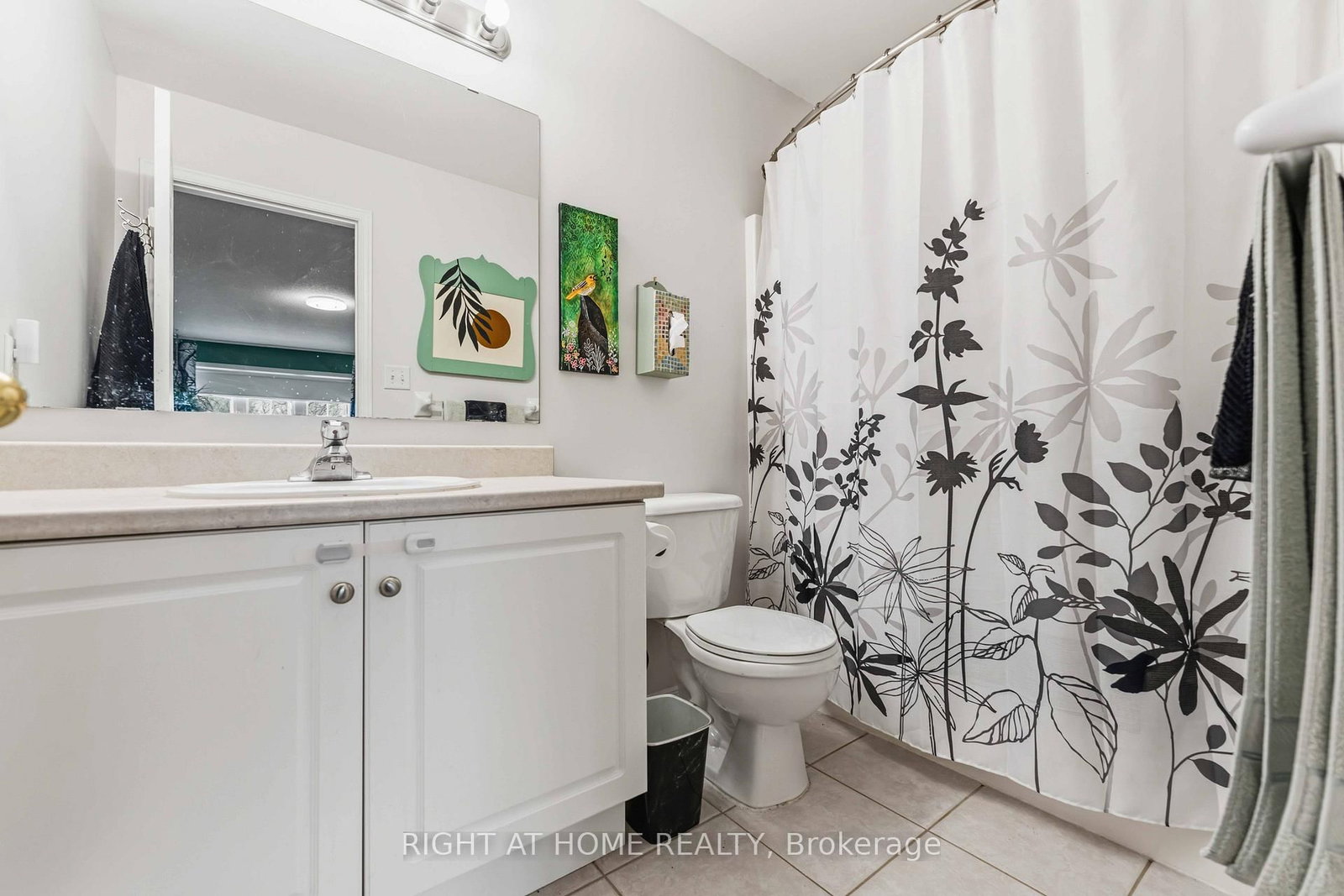 52 Fieldberry Private • Ottawa, ON photo 19