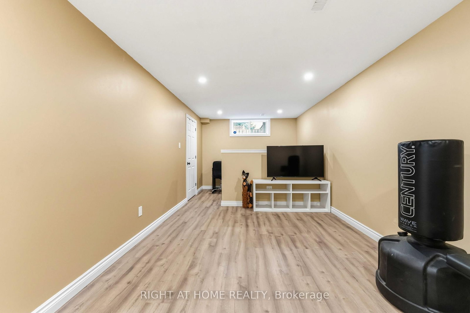52 Fieldberry Private • Ottawa, ON photo 24