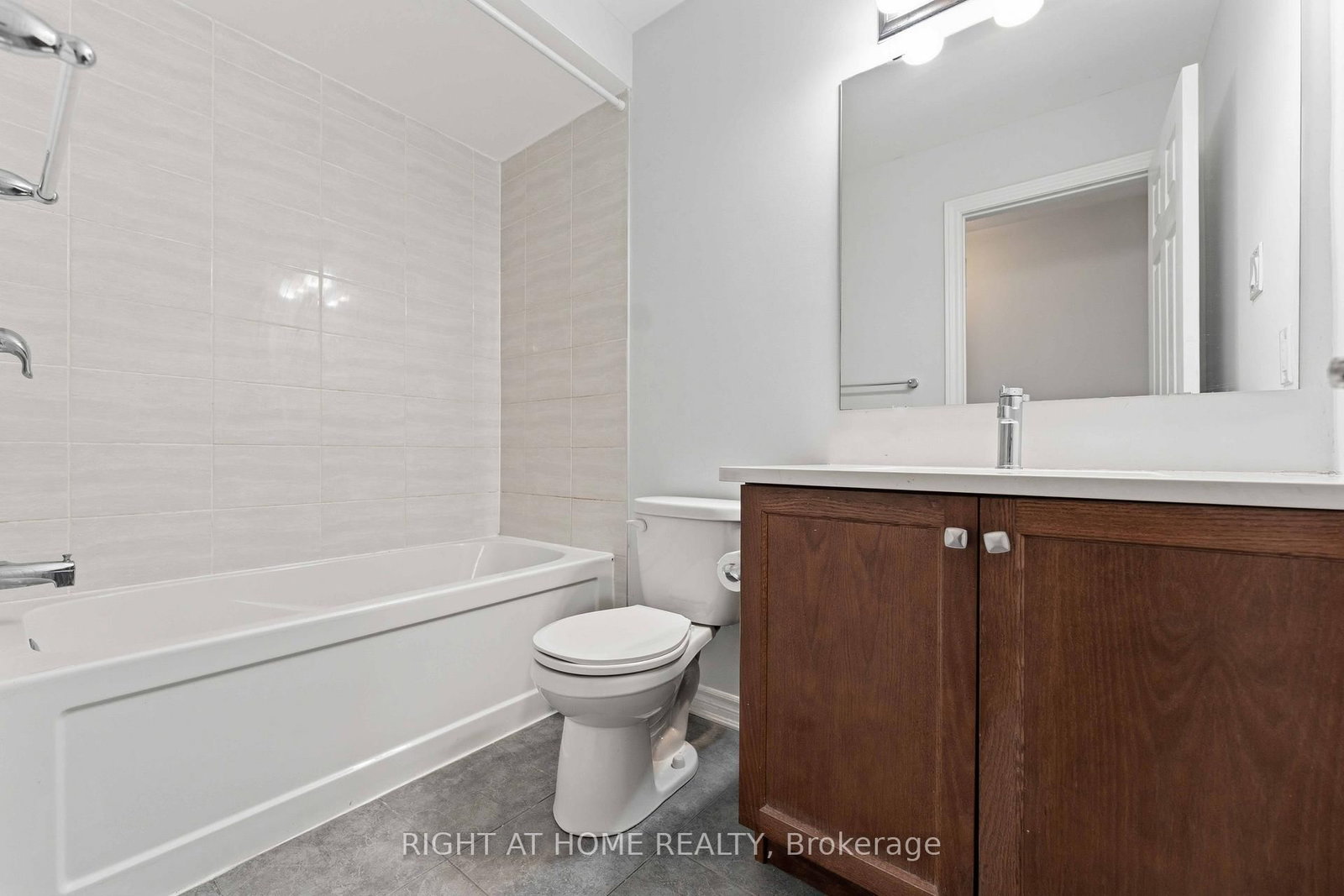 404 Edgevalley Court • Stittsville, ON photo 28