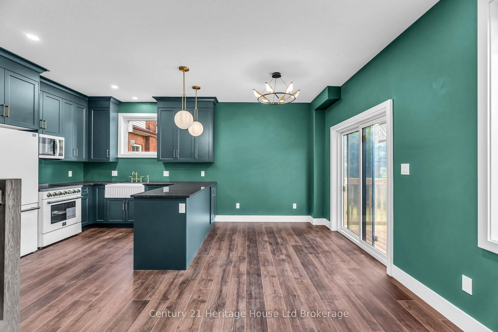 79 Metcalf Street • Woodstock, ON photo 14