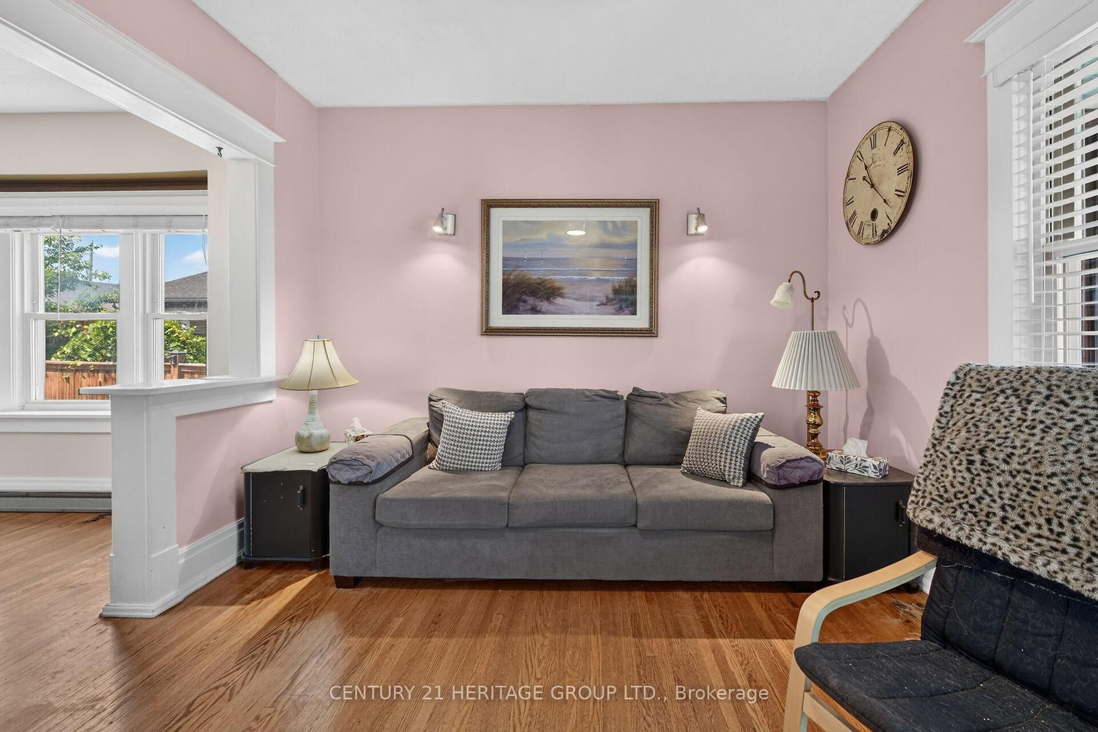 208 Carlton Street • St. Catharines, ON photo 20