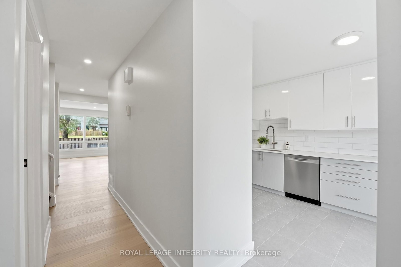 3565 Downpatrick Road • #14 • Ottawa, ON photo 5