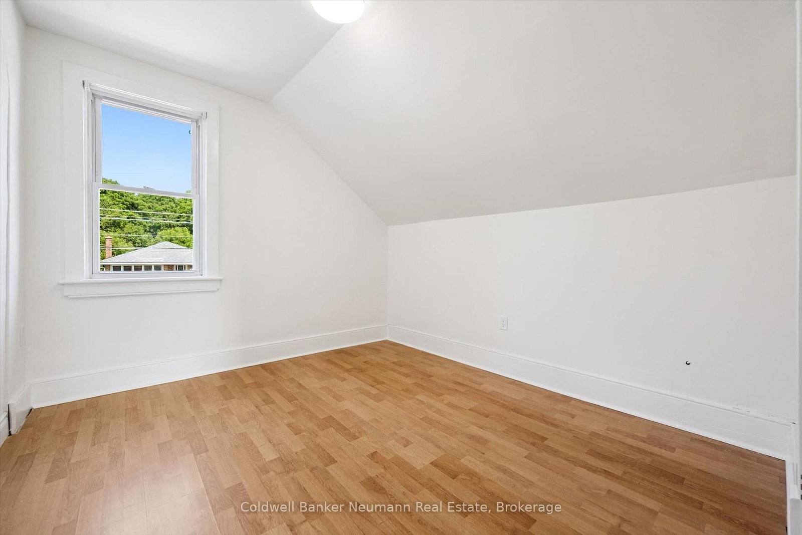 179 Elizabeth Street • Guelph, ON photo 24
