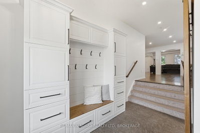8571 Dogwood Crescent — photo 3