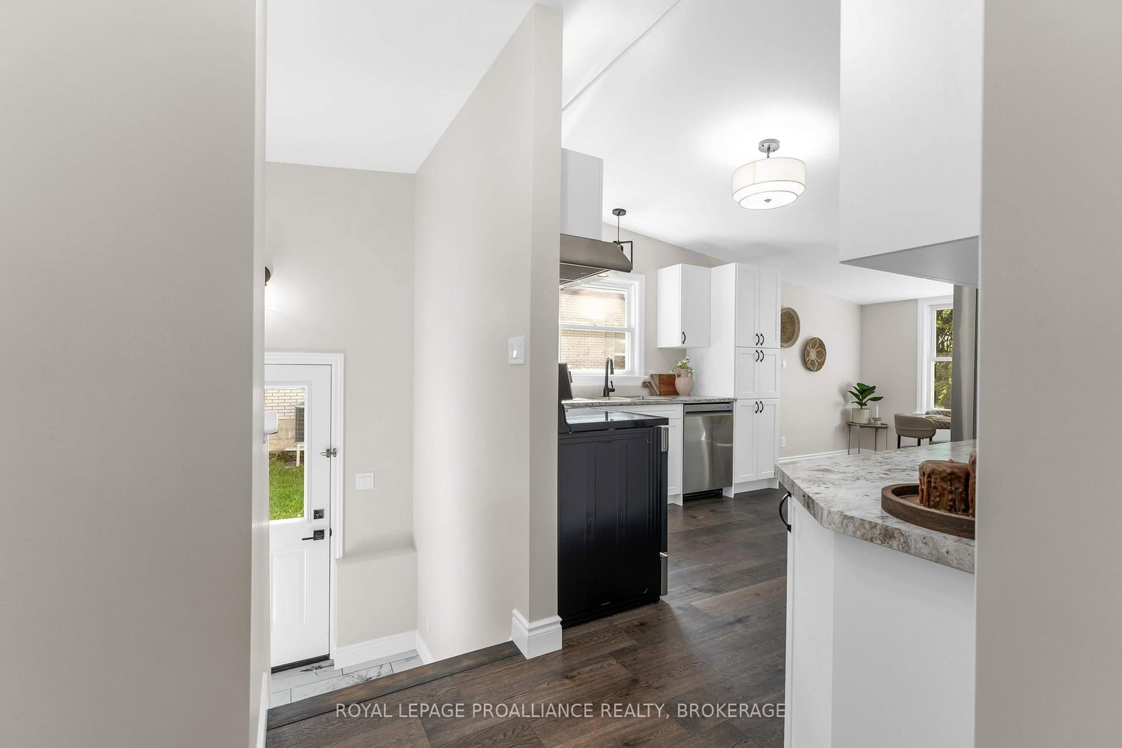 104 Main Street • Bath, ON photo 17