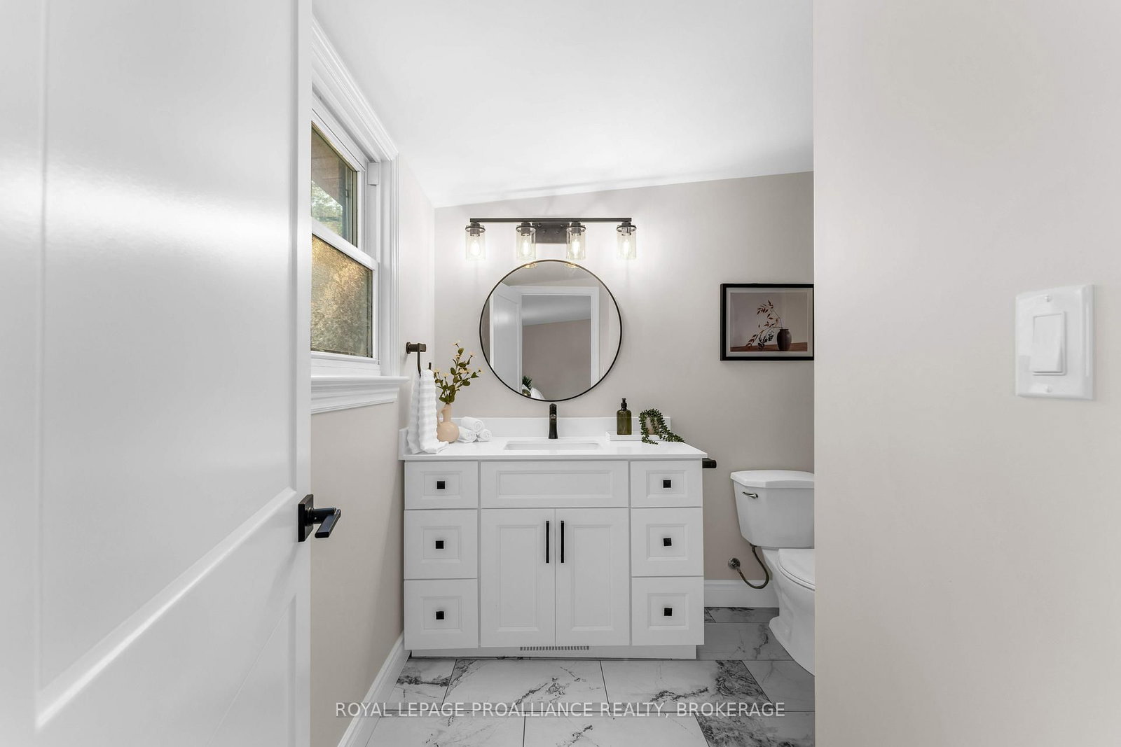 104 Main Street • Bath, ON photo 26
