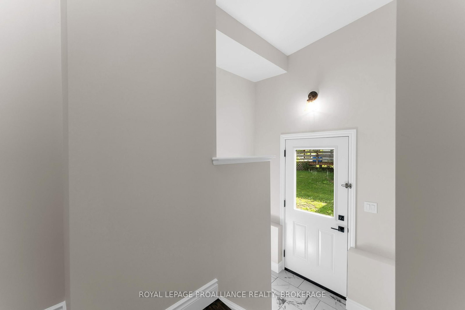 104 Main Street • Bath, ON photo 31