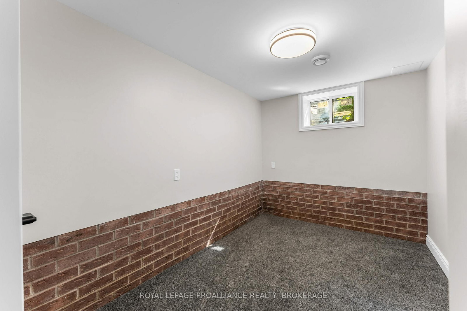 104 Main Street • Bath, ON photo 36