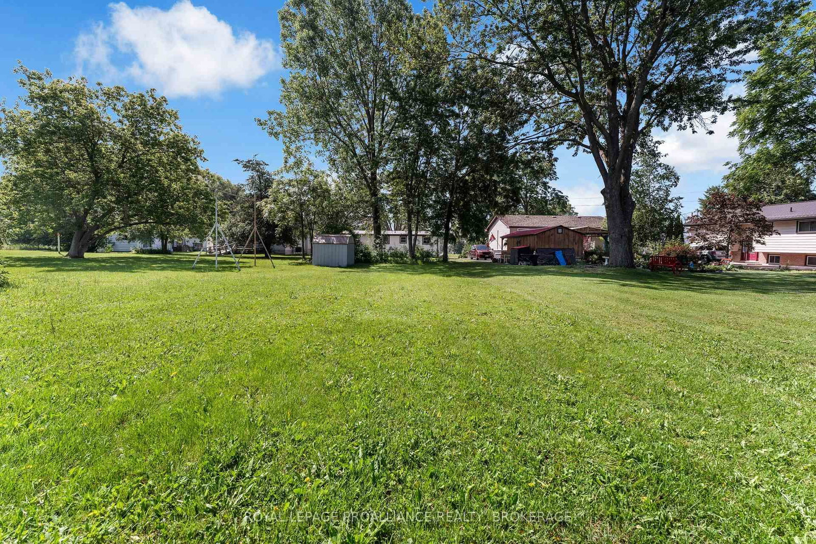 104 Main Street • Bath, ON photo 43