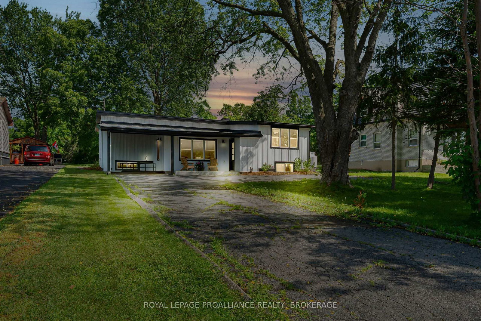 104 Main Street • Bath, ON photo 50