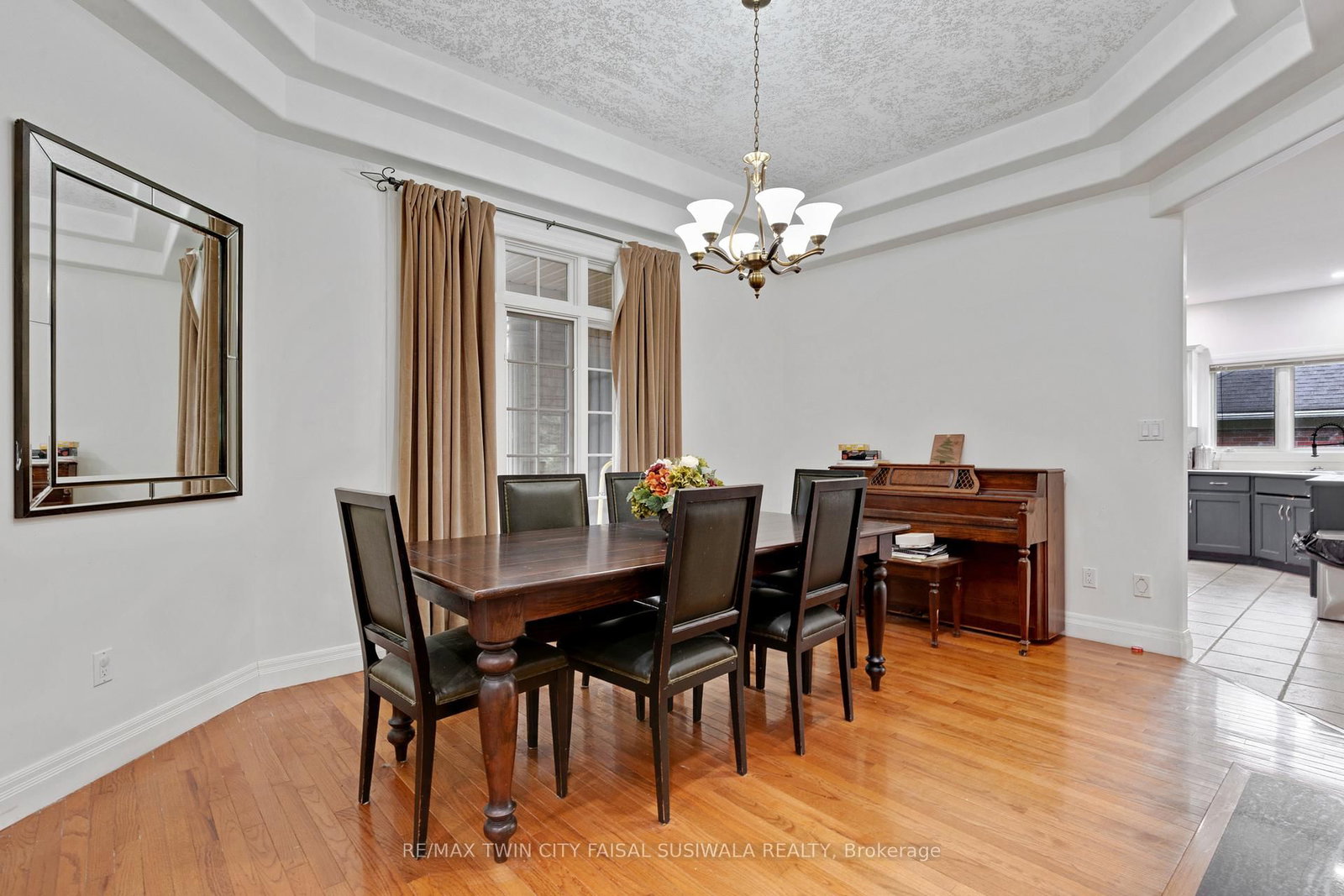 3 Appaloosa Trail • Hamilton, ON photo 10