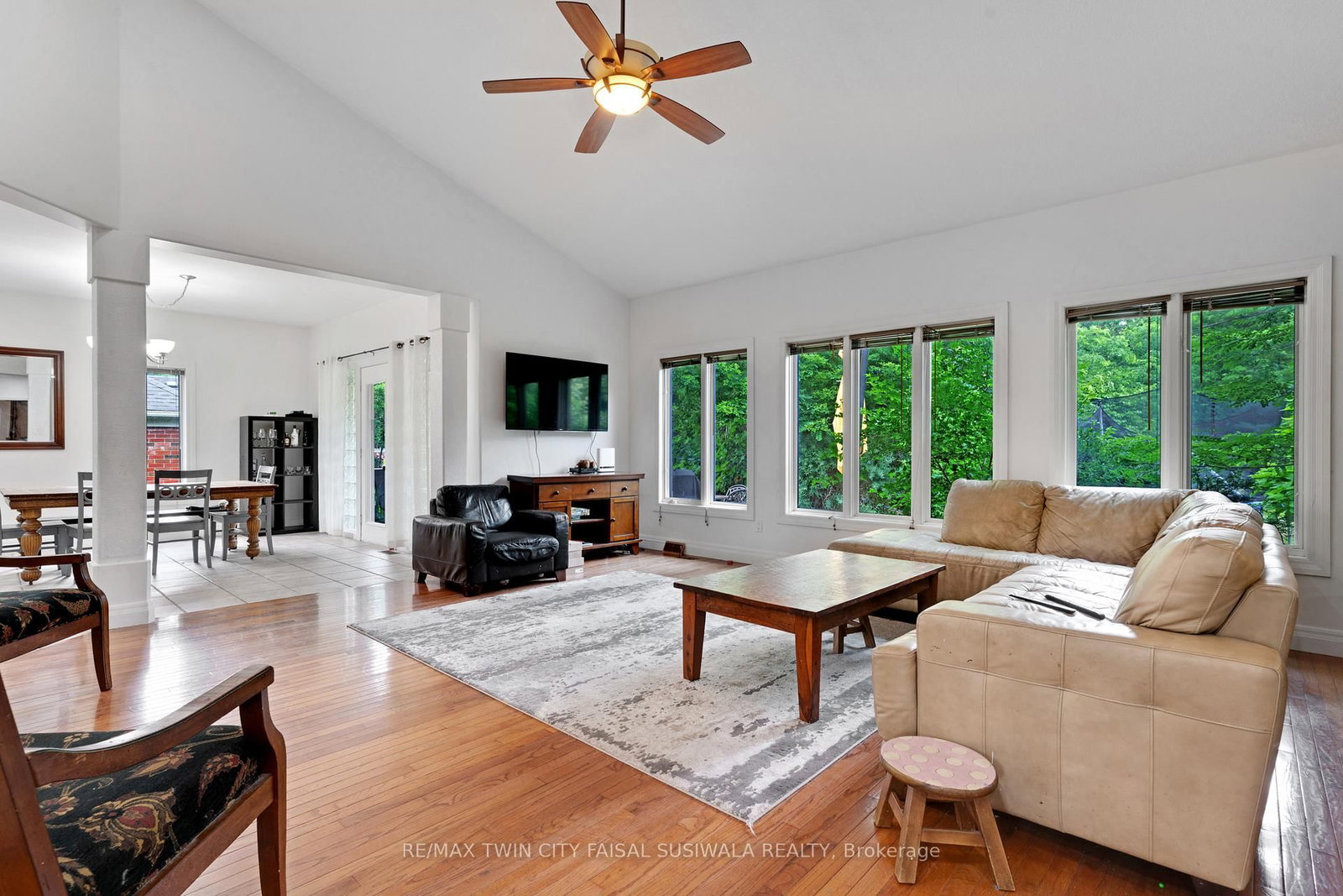 3 Appaloosa Trail • Hamilton, ON photo 12