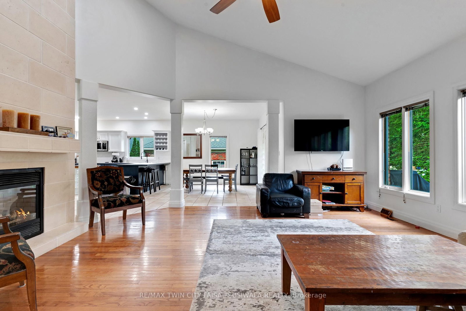 3 Appaloosa Trail • Hamilton, ON photo 13