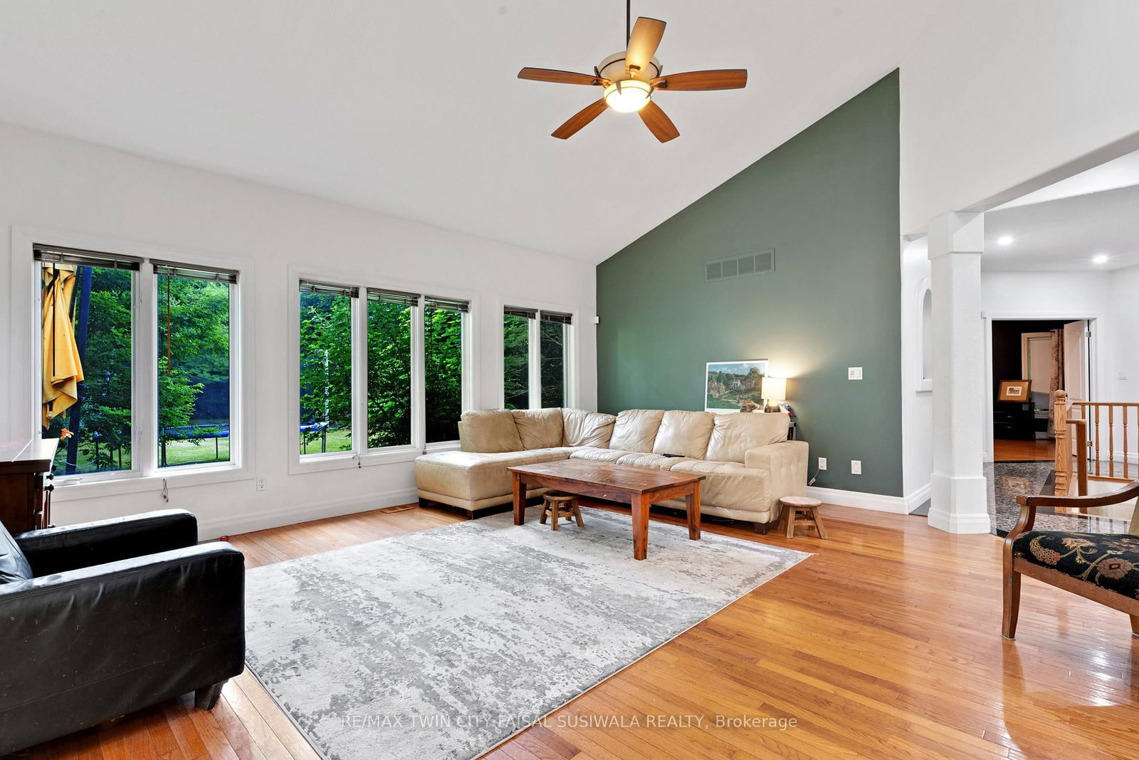 3 Appaloosa Trail • Hamilton, ON photo 15