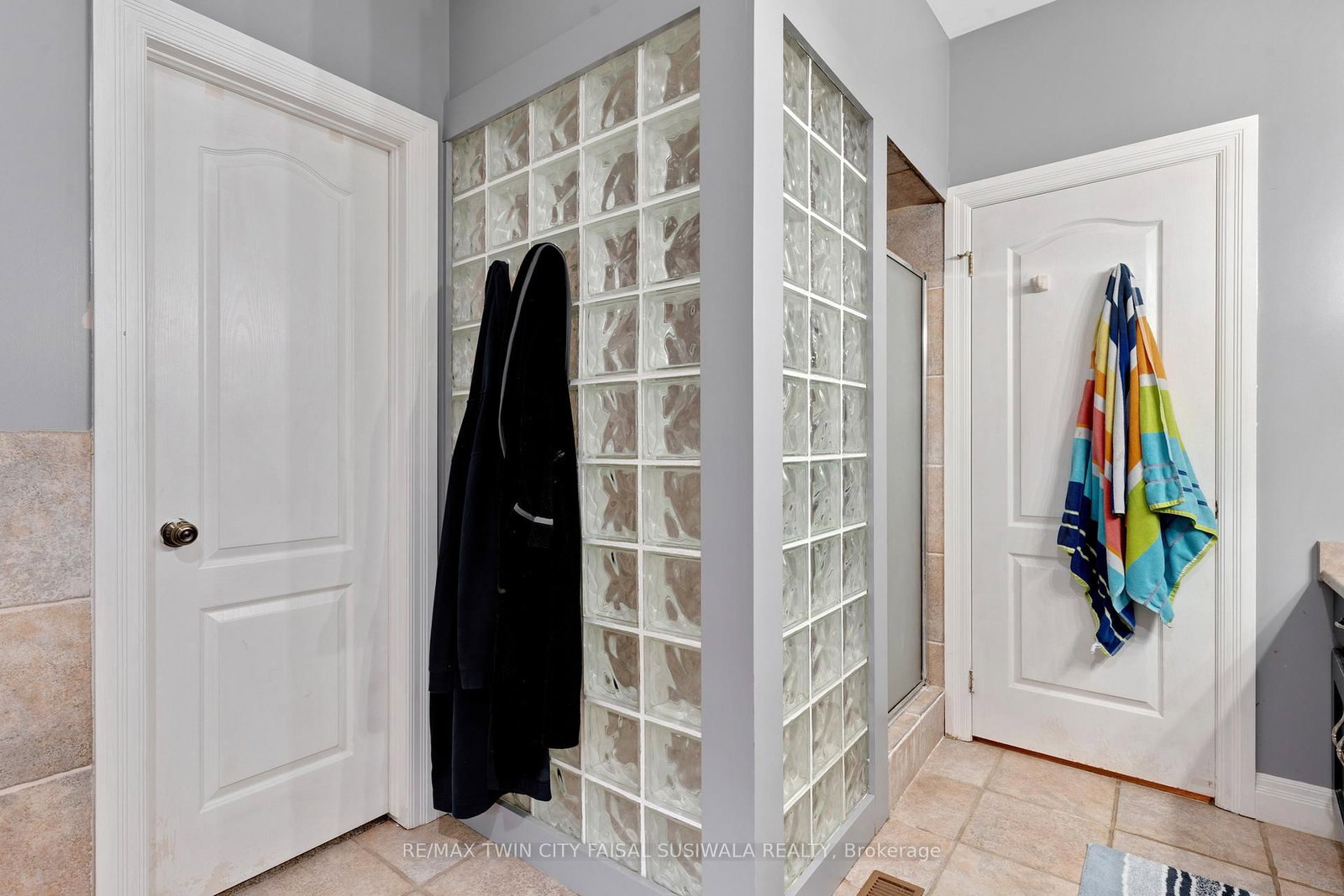 3 Appaloosa Trail • Hamilton, ON photo 26