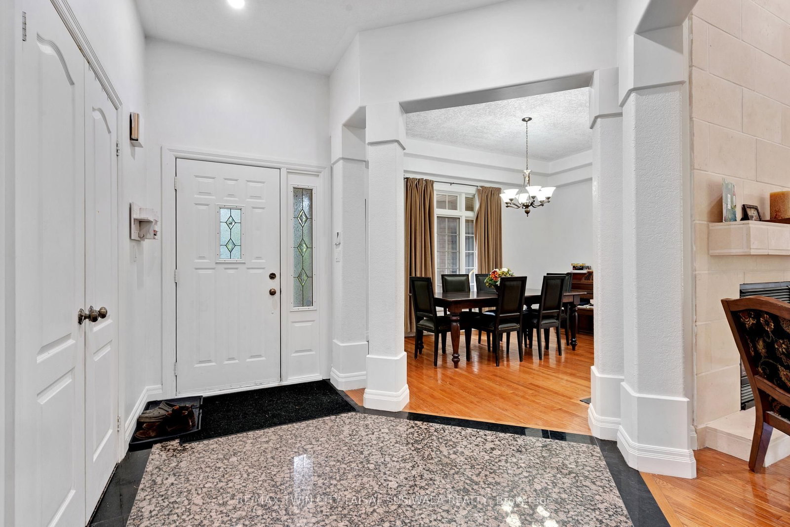 3 Appaloosa Trail • Hamilton, ON photo 9
