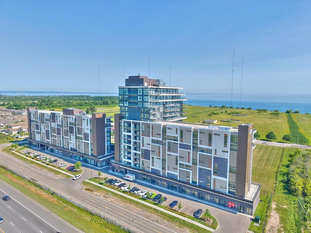 610 - 550 North Service Road
