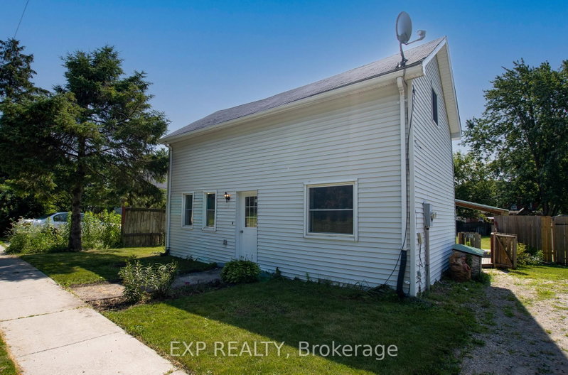 190 MUNROE Street