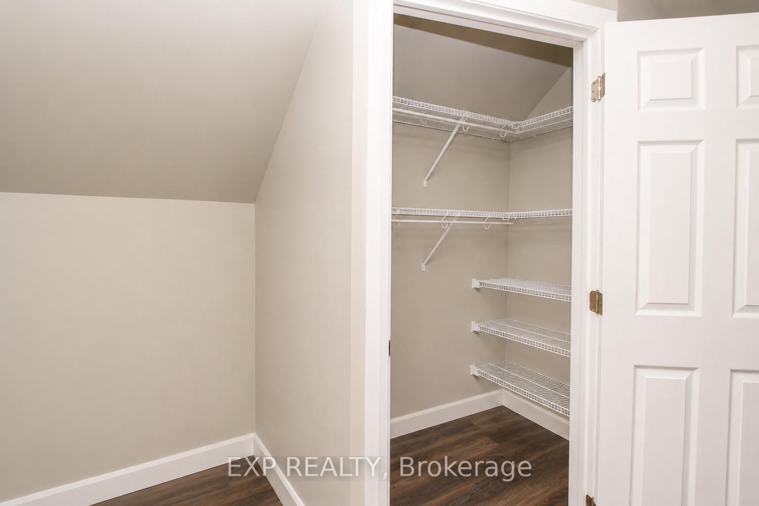 190 MUNROE Street • West Elgin, ON photo 21